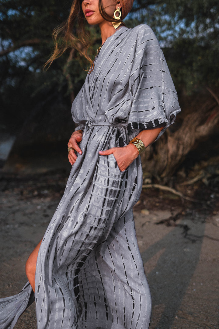 Nālani Kimono with Pockets Light Grey