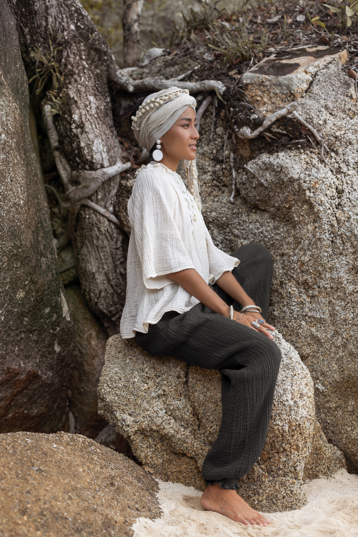 Yogana Pants Black