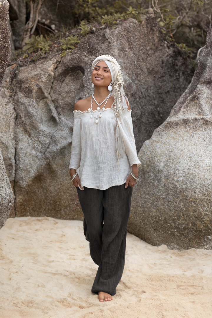 Yogana Pants Black